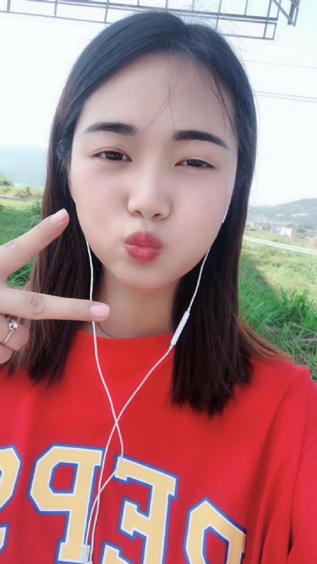 深拥必定温暖的第一张照片--广西残疾人相亲网