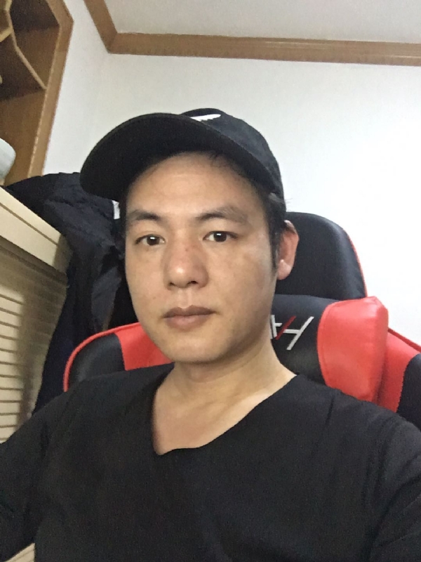 扛枪打鸟的第一张照片--广西残疾人相亲网