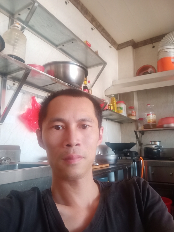 生活还在继续的第一张照片--广西残疾人相亲网